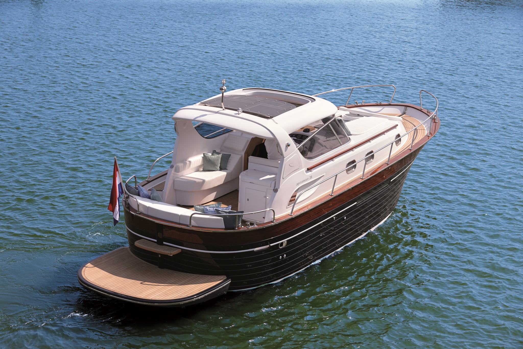 Foto Apreamare 38' Comfort